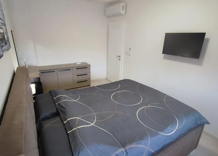 Seaside House - Lozice, - 24443 Hébergement de vacances