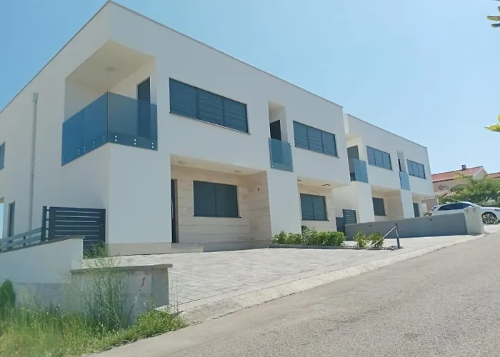 Hébergement de vacances Seaside House - Lozice, - 24443 *