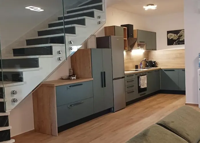 Seaside House - Lozice, - 24443 بيت للعطل فير